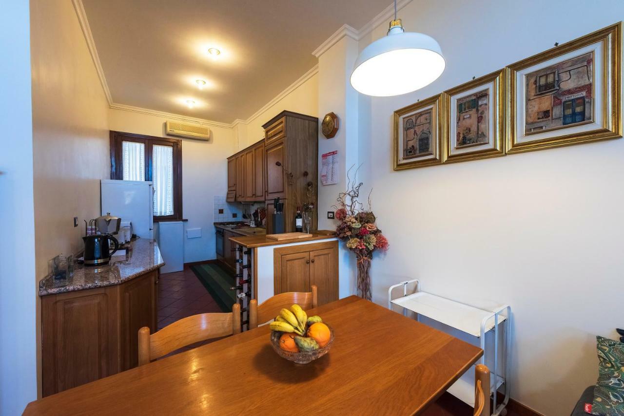 Toberto Apartment Roma Esterno foto