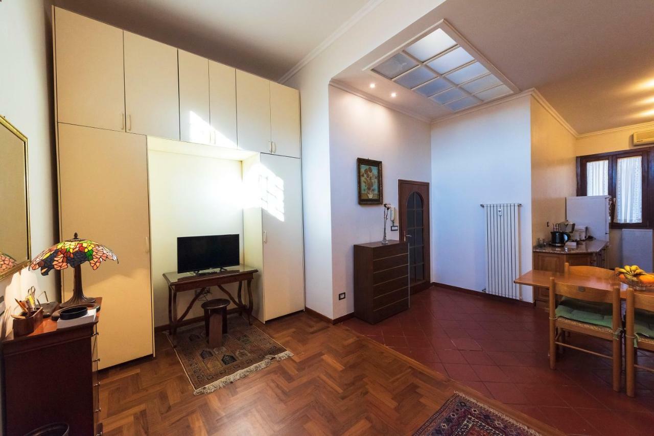 Toberto Apartment Roma Esterno foto